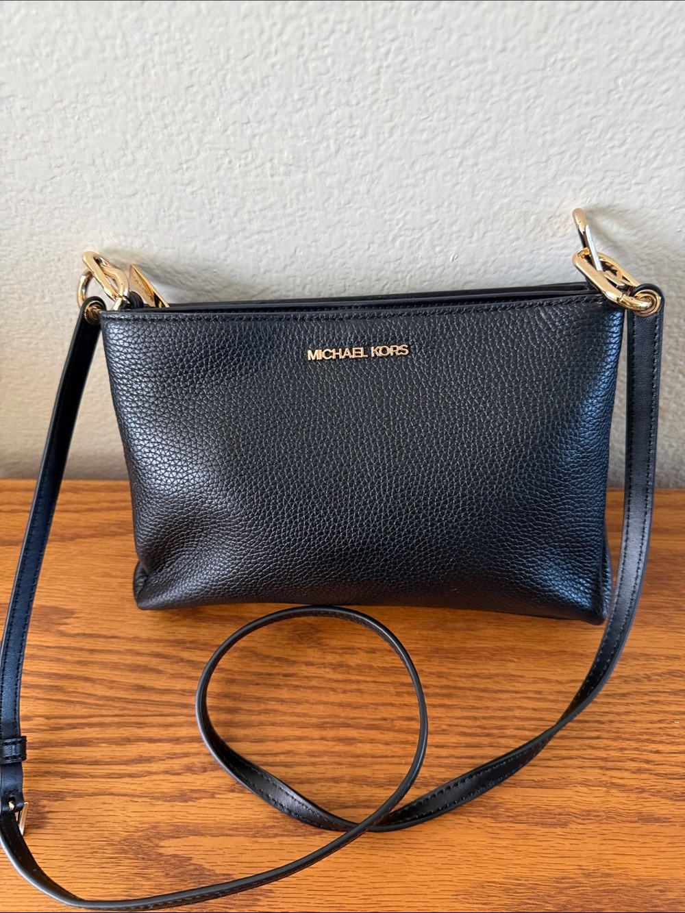 Michael Kors Trisha Medium Pebbled Leather Crossbody Bag.